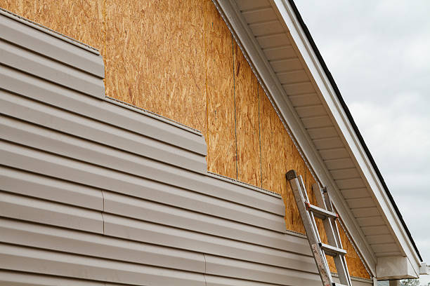 Professional Siding Repair technician working in Medford, NJ